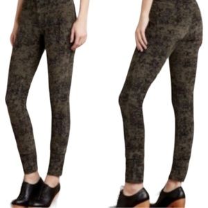 Pilcro Women's Serif Cords Corduroy Pants Abstract Green Black 25 Fall Skinny